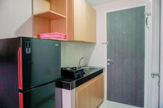 Nice and Homey Studio Serpong Garden Apartment By Travelio - Tangerang - 3