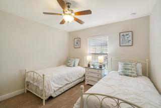 4bd Playhouse in Cape Coral with Heated Pool, 6 bikes, and 2 Kaya - Cape Coral - 2