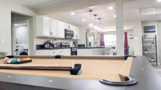 Private Home - Heated Pool, Billiards, Darts, Foosball, Fireplace, 5 Smart TVs, BBQ, Cotton Bedding - The Saguaro Sanctuary, Pool Heat Optional - Tucson - 1