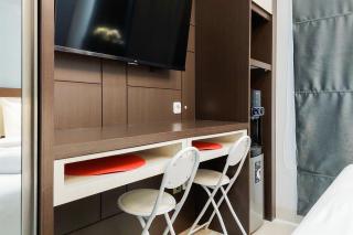 Fancy and Nice Studio at Transpark Bintaro Apartment By Travelio - Tangerang - 3