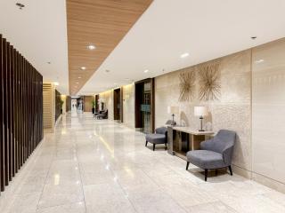 A2J Luxury 1BR Suite beside SM Mall of Asia - 6