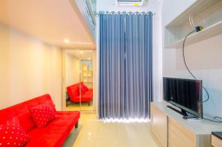Comfortable and Cozy Living Studio Room at Dave Apartment By Travelio - Depok - 7