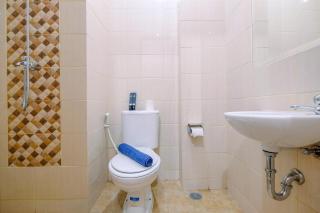 Comfortable and Cozy Living Studio Room at Dave Apartment By Travelio - Depok - 1