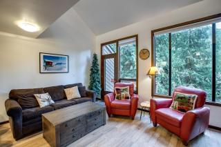 Snowater Condo 06 with Great Resort Amenities - Deming - 9