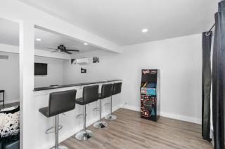 Texas Retreat Music Vibes & Game Room! - Austin - 2