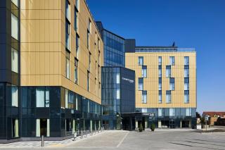 Courtyard by Marriott London Heathrow Airport - 0