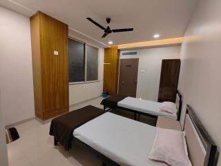 Hotel Vishram guesthouse lodge - Sangli - 9