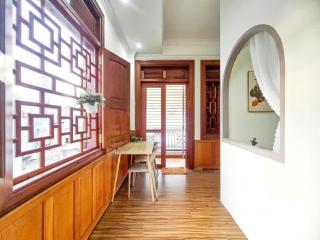 Balcony Private Kitchen 1BR Apart Near FnB Or Canal Area - Ho Chi Minh City - 1