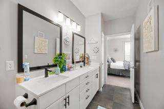 Luxurious Dallas Apartment with City Views - Dallas - 2