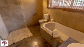 Zebula Golf and Wildlife Estate - Porcupine Strolling Pax 8 - Moi Signature Luxury villa - 1