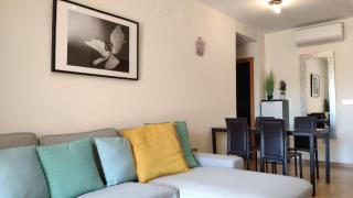 Beautiful 2 bedroom 2 bathroom apartment with pool - 7