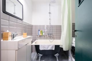 Elegant Urban Studio - Heart of Calea Victoriei - Bucharest - 1