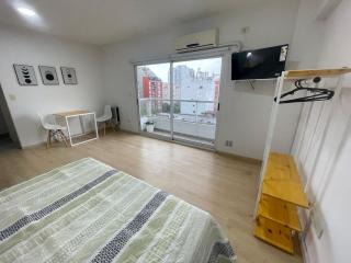 Modern Studio with Open Views, Pool, and 24-Hour Security - Buenos Aires - 4