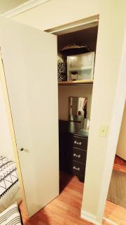 Room in Guest room - Black-white Rm By Yale U - New Haven - 5