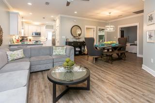 Gulf Shores, 3br2ba Cottage 3 Min To Beach with 2 Pools - Gulf Shores - 0