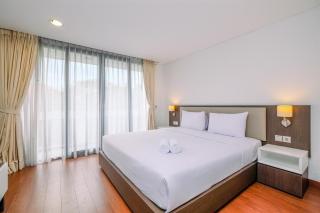 Spacious and Modern 3BR Apartment at Simprug Park Residences By Travelio - Jakarta - 9