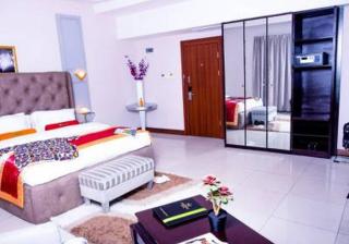 Room in Apartment - Limewood Hotel 5 Star Port Hotel - Port Harcourt - 4