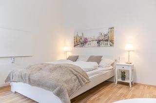 Modern City Living 1BR Apt in Centeral Location - Vienne - 0