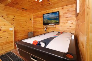Beary Cozy - Pigeon Forge - 8