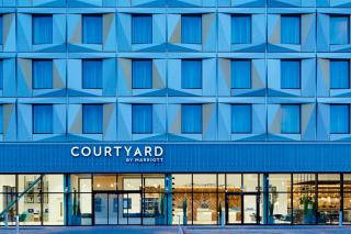 Courtyard by Marriott Luton Airport - Luton - 8