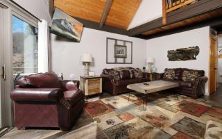 Chalet Luzerne 1860 - Gatlinburg - 1