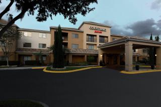 Courtyard by Marriott Orlando Lake Mary North - Lake Mary - 4