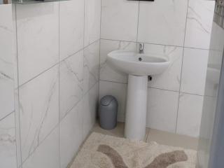 ONE4U BnB - Empangeni - 4