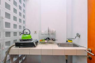 Simply Studio Room at Margonda Residence 1 Apartment By Travelio - Depok - 2