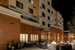 Courtyard by Marriott Carrollton - Carrollton - 4