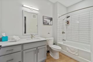 CozySuites Mass with parking lounge & roof deck #30 - Indianápolis - 3