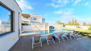 Billy's Place Protaras Luxury Villa with private pool with heated pool option for autumn and winter months - Paralimni - 2