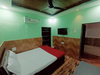 Chinmay Lodging - Kolhapur - 7