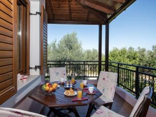 Spacious villa with jacuzzi in Sfakaki - Pangalochori - 7