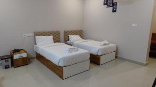 Gateway Airport Hotel - Kannur - 8