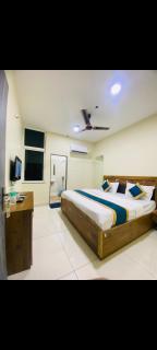 Budget hotel - Indore - 1