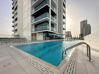 Trophy Luxury Stellar Sky Suites in JVC with Great Views - 2
