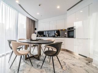 Modern & Bright Canal View 2BR Near Dubai Mall by Vibel - 6