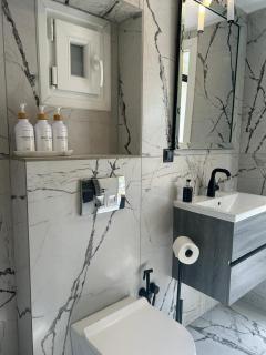 Nest suite by Oikies Rentals - 5