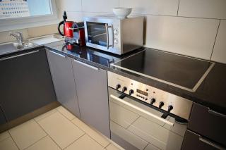 179 Comfortable sunny quiet good location and free parking included - Lausana - 8