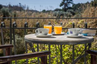 Nomadē - 2BR Bright Maisonette - Garden View - Lixouri - 4