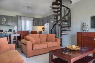 Nomadē - 2BR Bright Maisonette - Garden View - Lixouri - 1