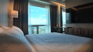 Sky Suite Makati Modern Penthouse near Greenbelt - Manila - 4