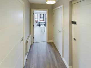 Bright and Cozy 1 Bedroom Apartment in Belfast - 5