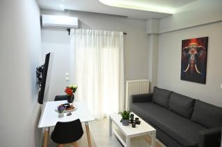 Thessaloniki Downtown Luxury Apartment - 4