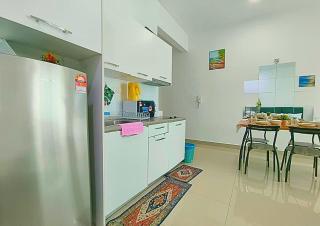 Airy Cybersquare Pool View Ensuite, 5Pax, Wi-fi - CS7 - Cyberjaya - 3