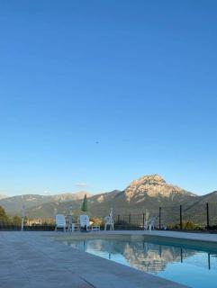T2 vue lac serre ponçon piscine & tennis - 9