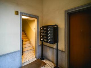 The Best Rent - Refined one-bedroom apartment in the historic Milan center - Milan - 6