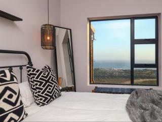 Serpentine Views - 7