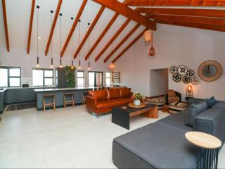 Serpentine Views - 3