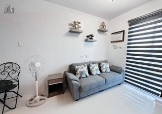 Palawan Holiday Rentals 2BR Condo with a Balcony, FREE Pool, Gym, Parking - B2 5Moonstone - 5